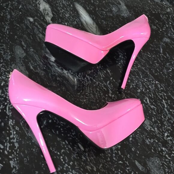 BRAND NEW GUESS PLATFORM HEELS WITH STILETTO WITH ROUNDED TOE G1 - Picture 11 of 16